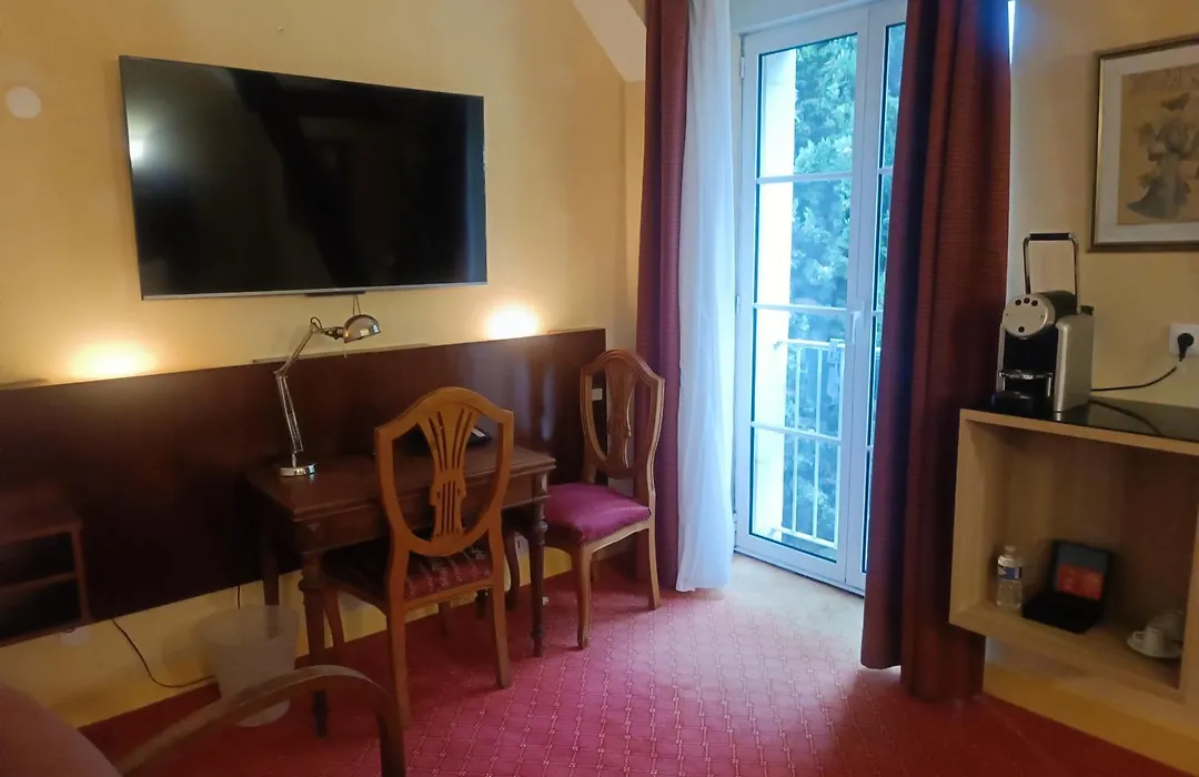 Hostellerie Les Hauts De Sainte Maure-1