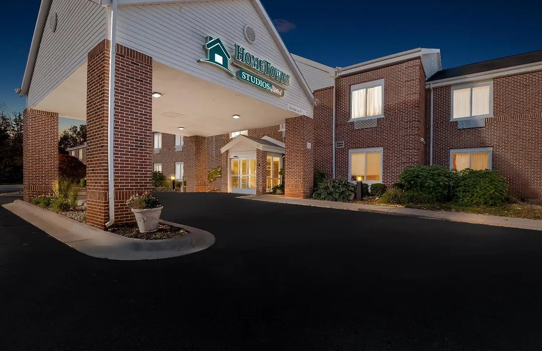 Hometowne Studios By Red Roof East Lansing - Okemos-1