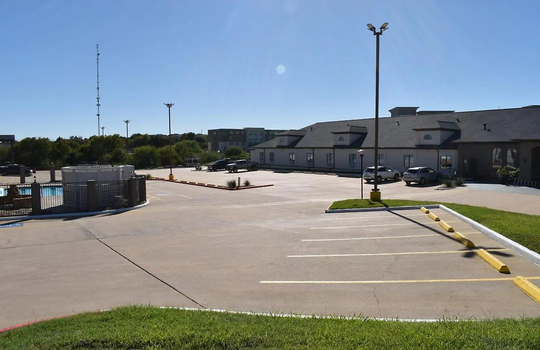 Motel 6-Brenham, Tx-1