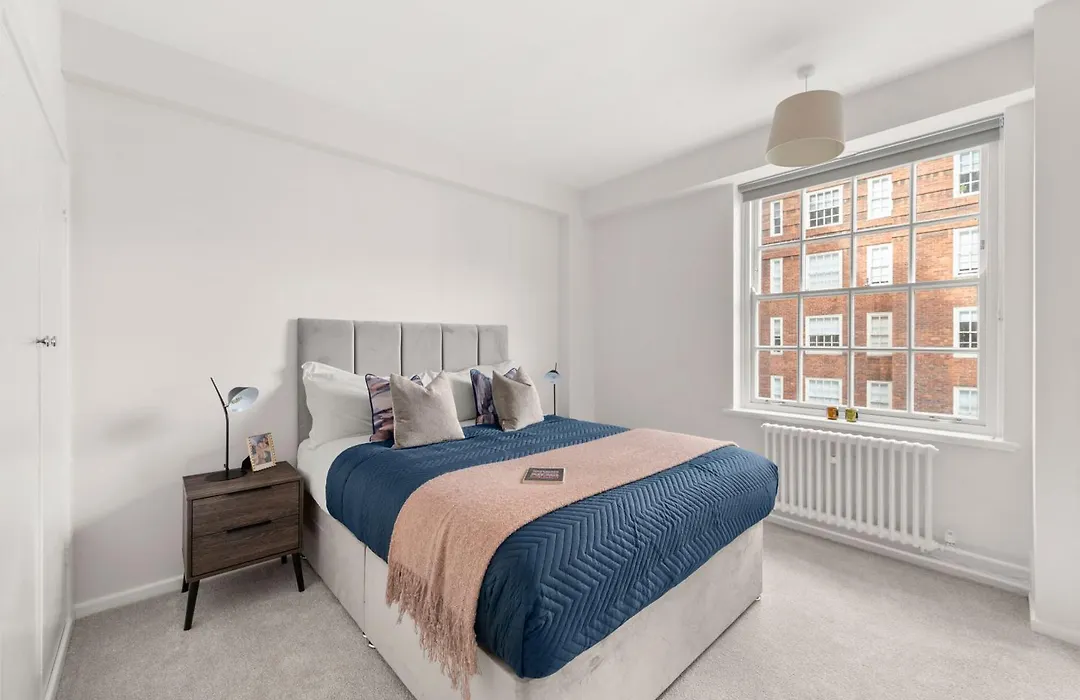 Dolphin House Serviced Apartments-1