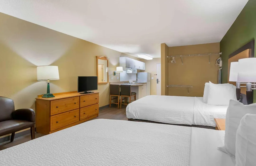 Extended Stay America Suites - Kansas City - Country Club Plaza-1