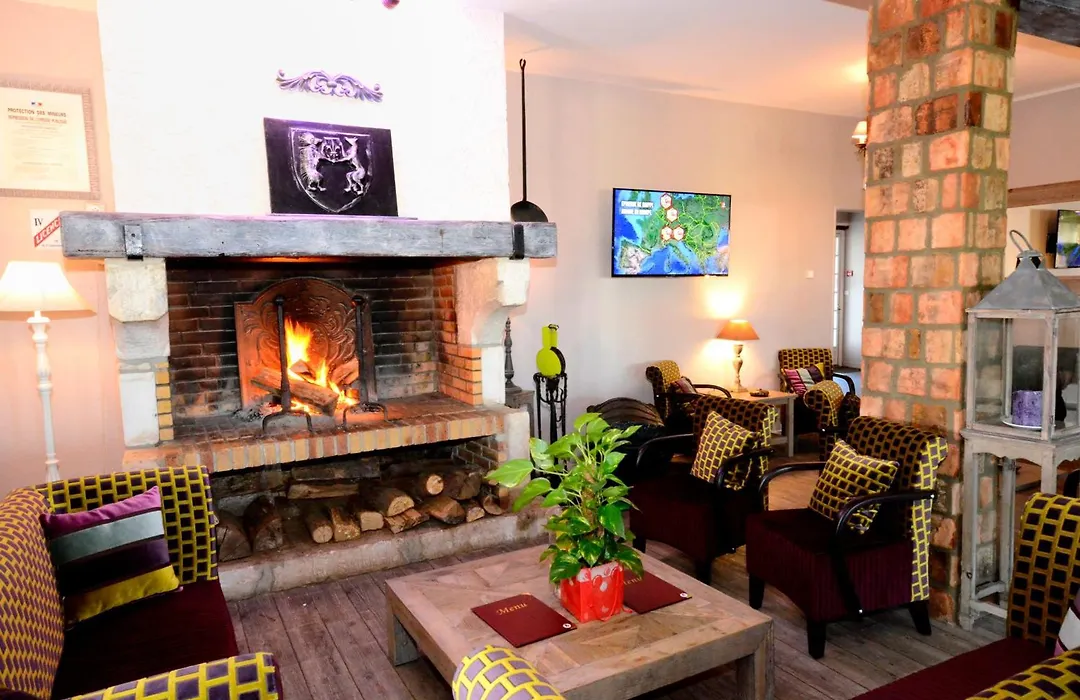 Logis Hotel Les Nympheas-1