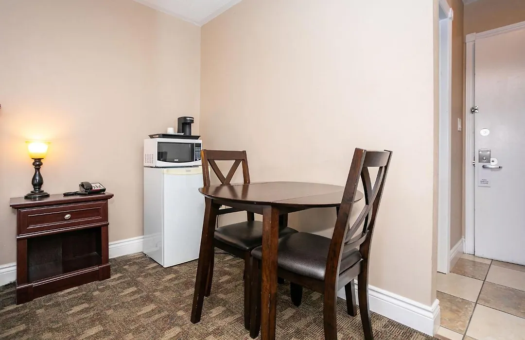 Canadas Best Value Inn & Suites-Charlottetown-1