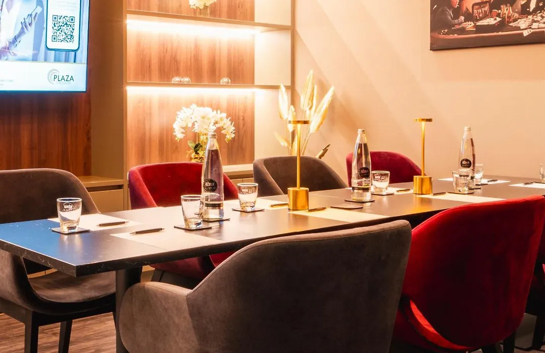 Plaza Premium Heidelberg-1