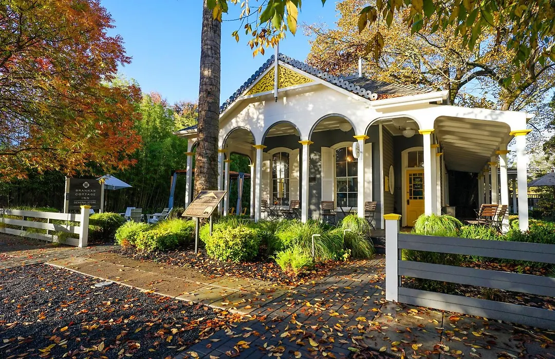 Brannan Cottage Inn-1