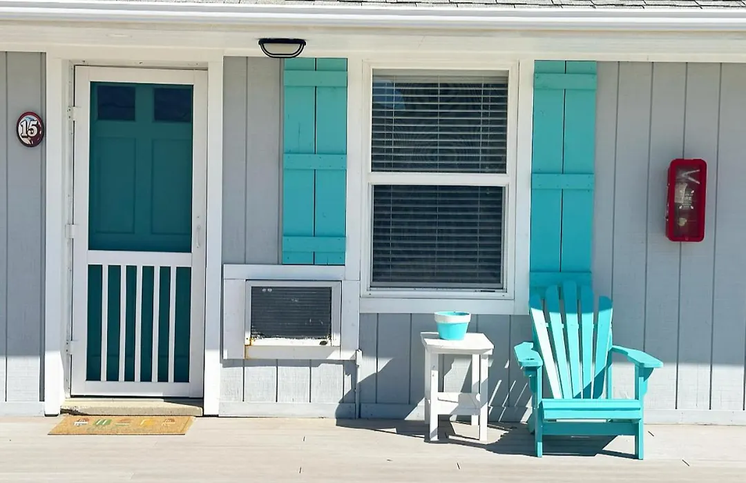 Sand Spur Cottages-1