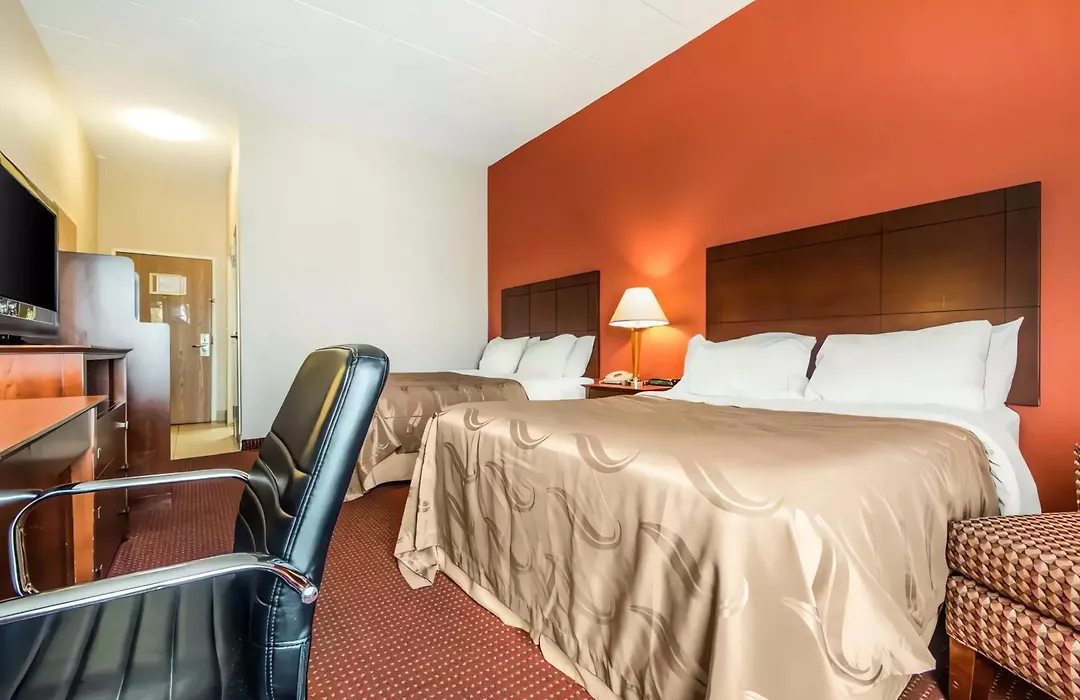 Quality Inn & Suites Lawrenceburg-1