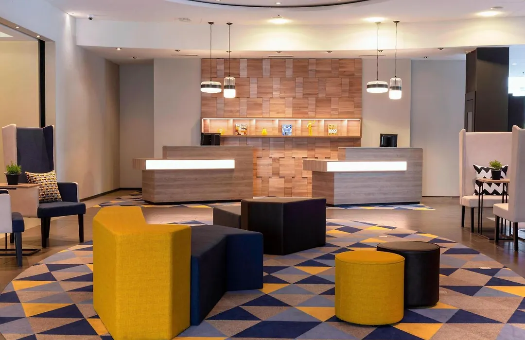 Courtyard By Marriott Zurich North-1