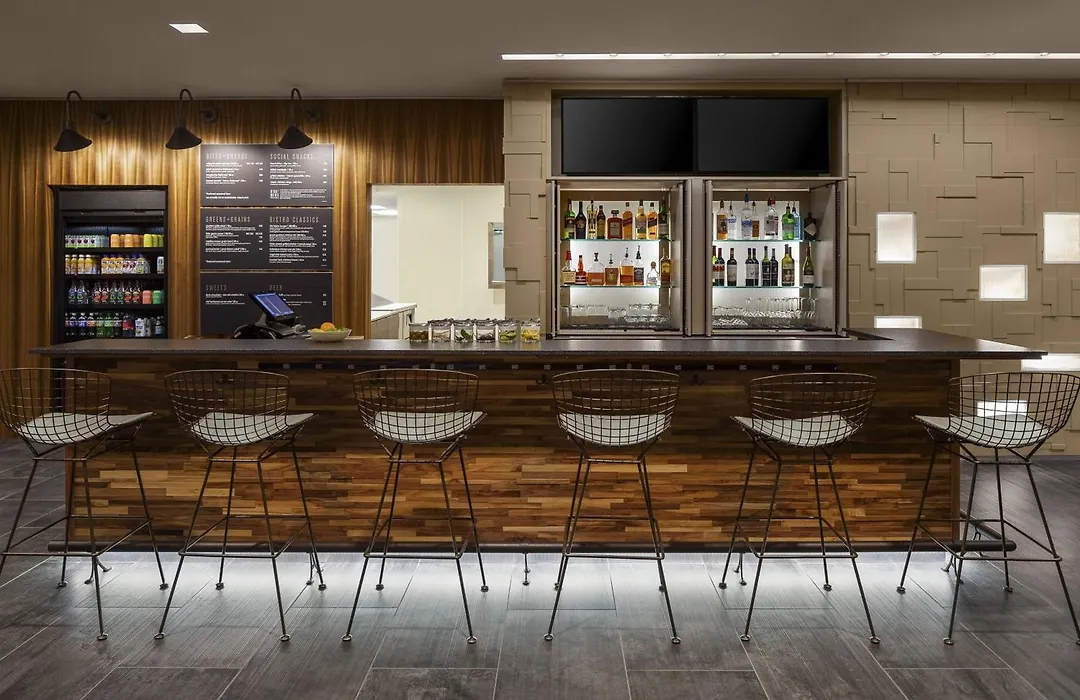 Courtyard By Marriott Seattle Northgate-1