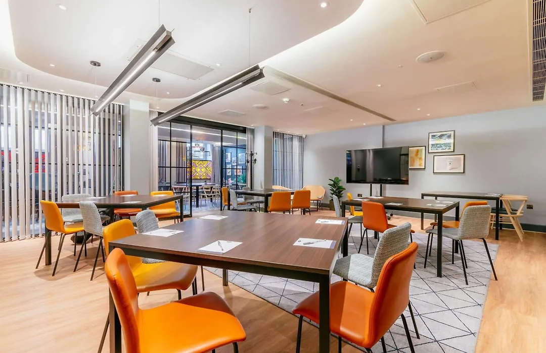 Hampton By Hilton London Park Royal-1