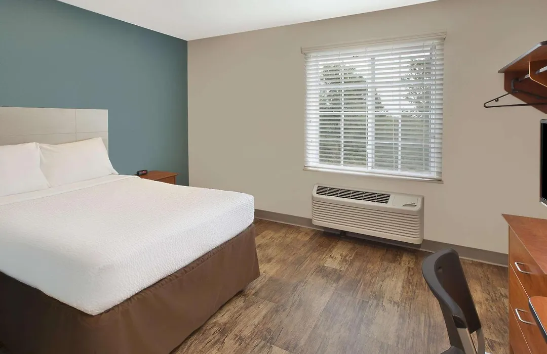 Woodspring Suites St Louis St Charles-1