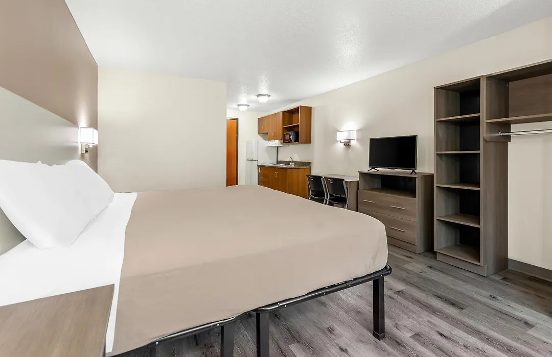 Welcome Suites-O'Fallon-1