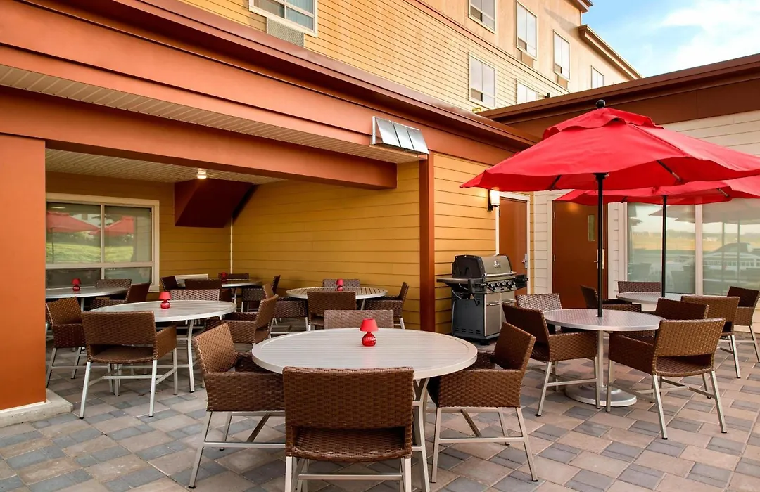 Towneplace Suites By Marriott Red Deer-1