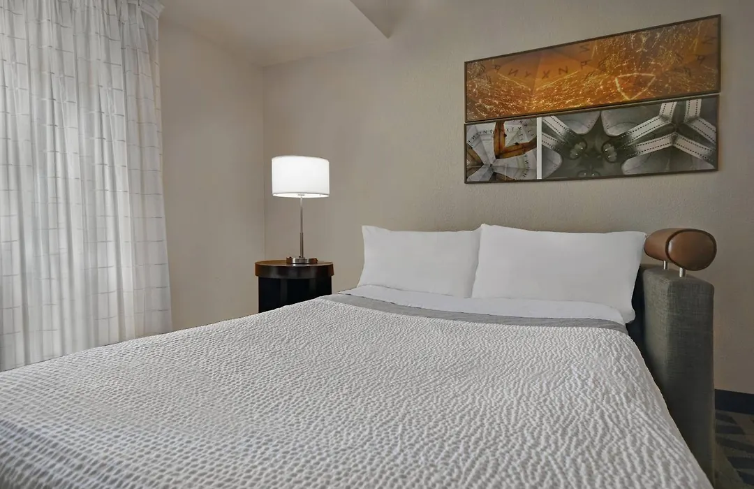 Towneplace Suites Republic Airport Long Island Farmingdale-1