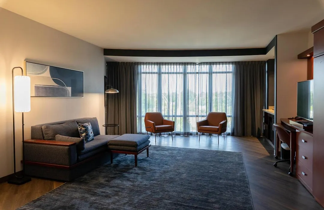 Courtyard By Marriott Cincinnati Midtown/Rookwood-1