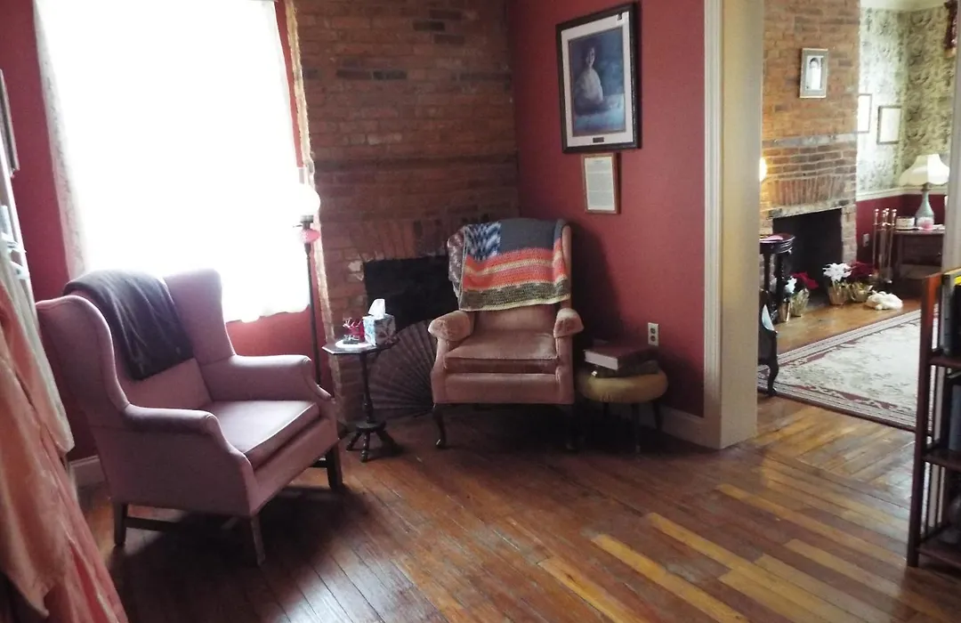 The Tillie Pierce House Inn-1