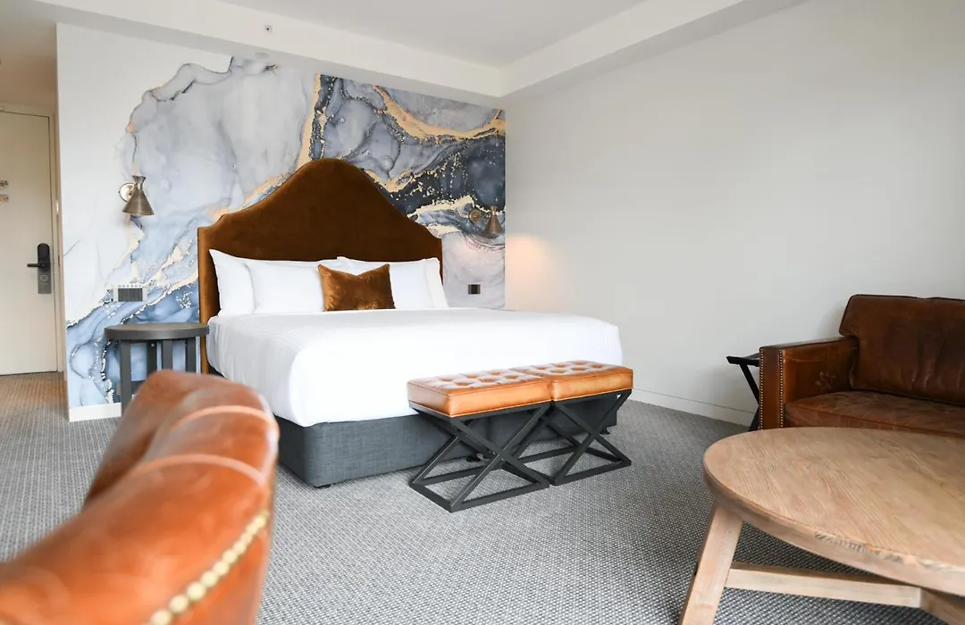 Lake Jindabyne Hotel-1