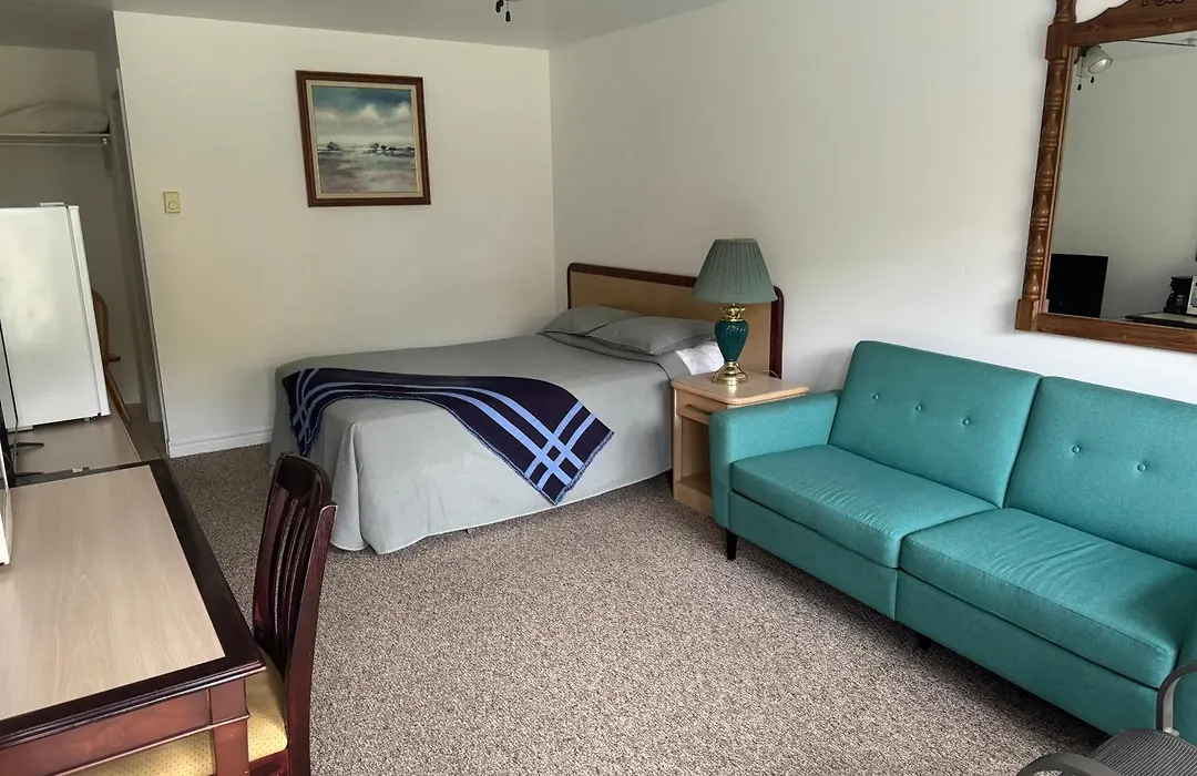 The Fundy Rocks Resort-1