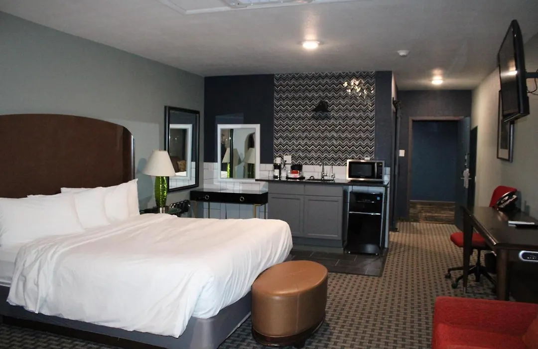Historic Cow Palace Inn-1