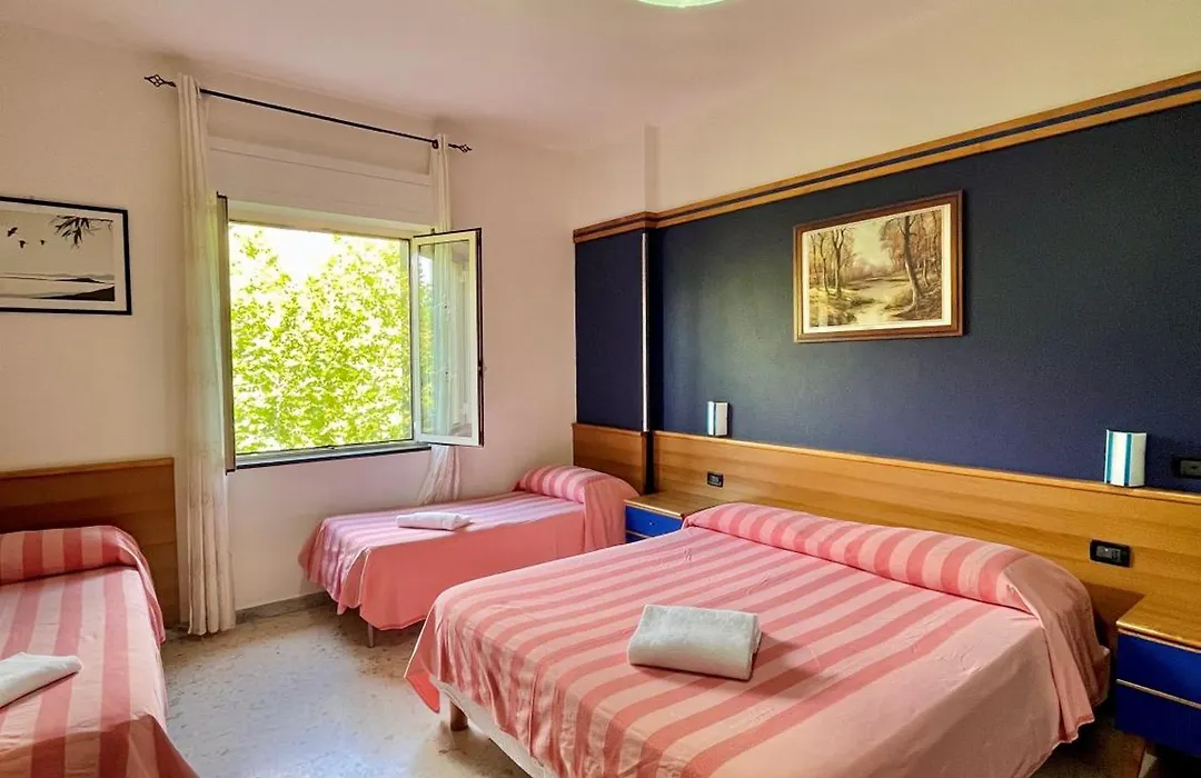 Hotel Praja-1
