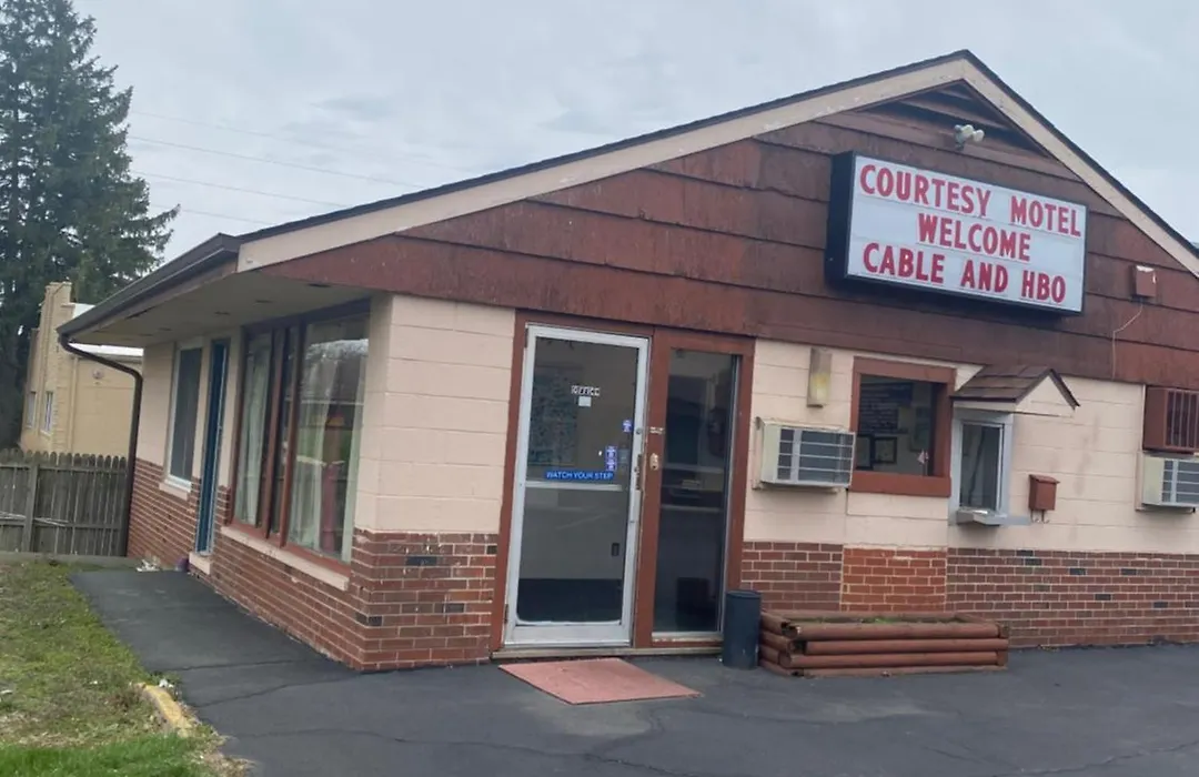 Courtesy Motel-1