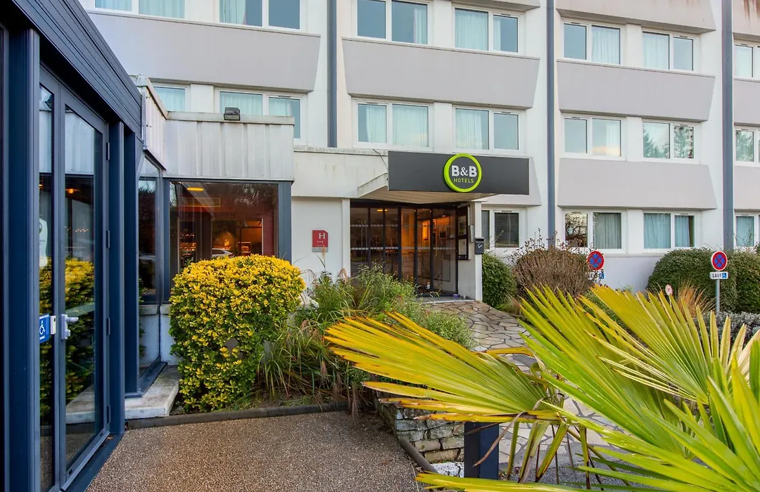 B&B Hotel Orleans Nord Saran-1