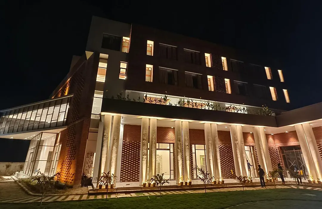 The Pearl Club Resort-1