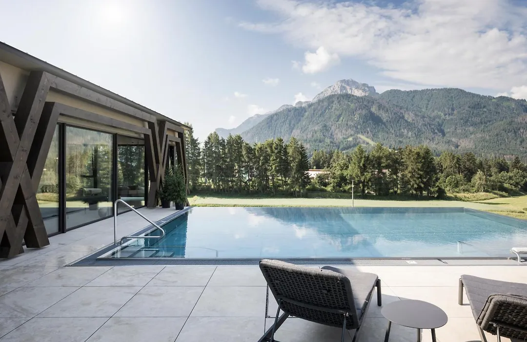 Hotel Patris-1
