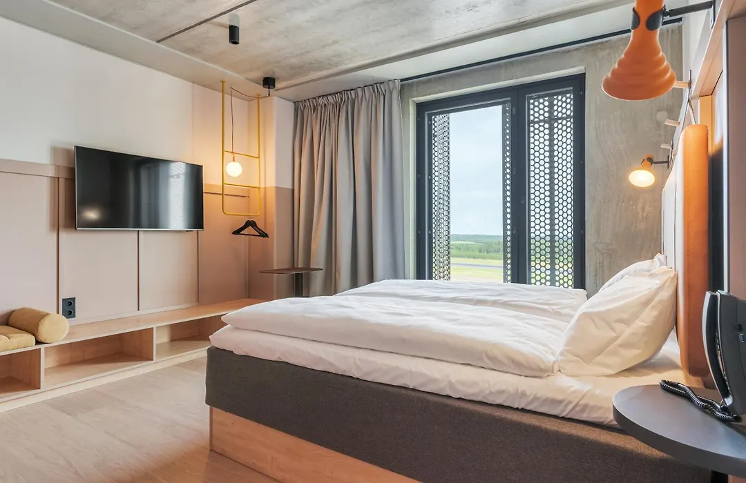 Comfort Hotel Helsinki Airport-1