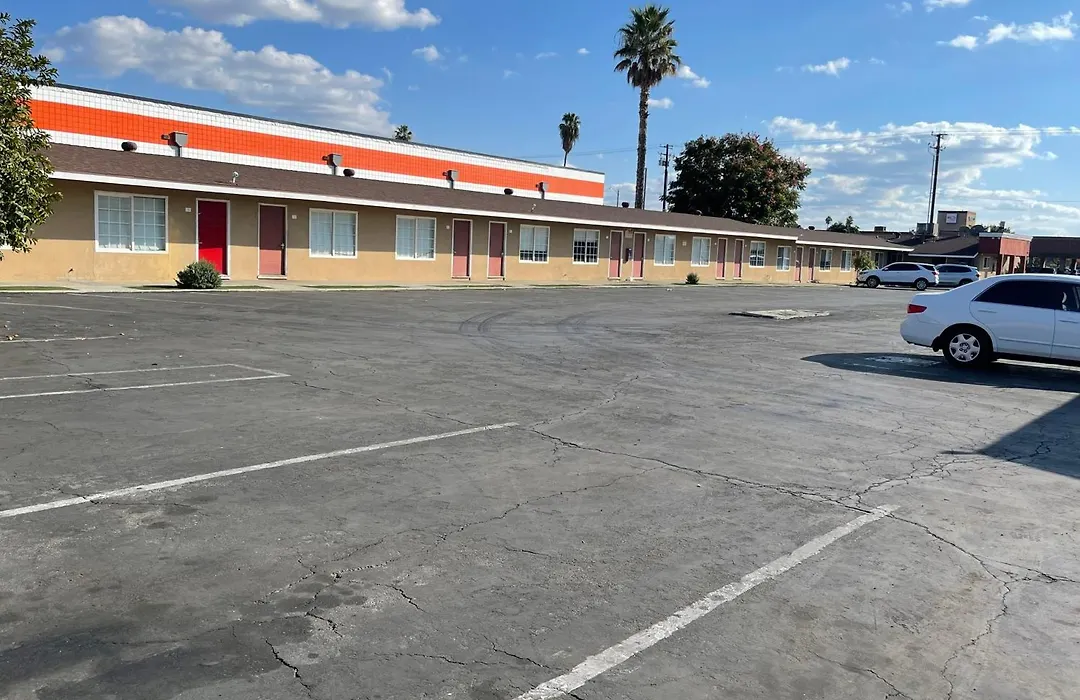 Coachlight Motel-1