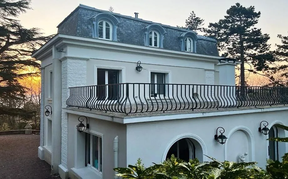 Hôtel Le domaine de Montmorency-1