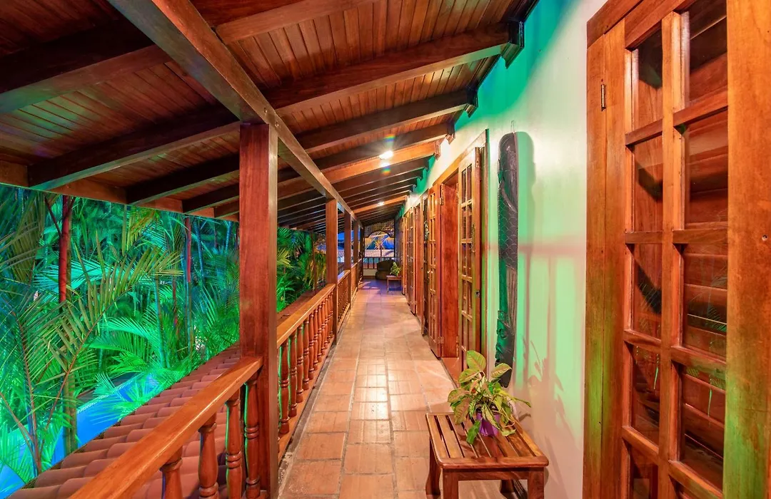 Hotel Villas Lirio-1