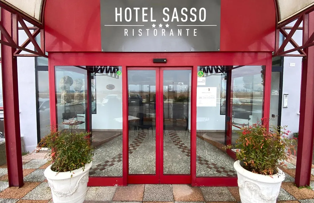 Hotel Sasso-1