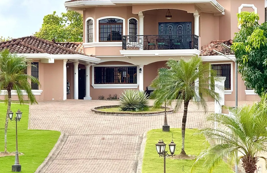Casa Magna-1
