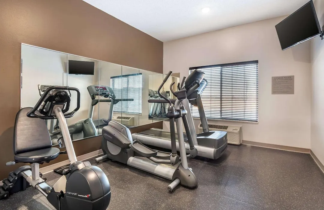 Country Inn & Suites By Radisson, Watertown, Sd-1