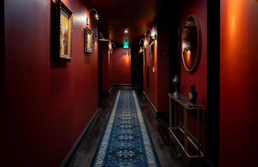 Whisky Hotel-1