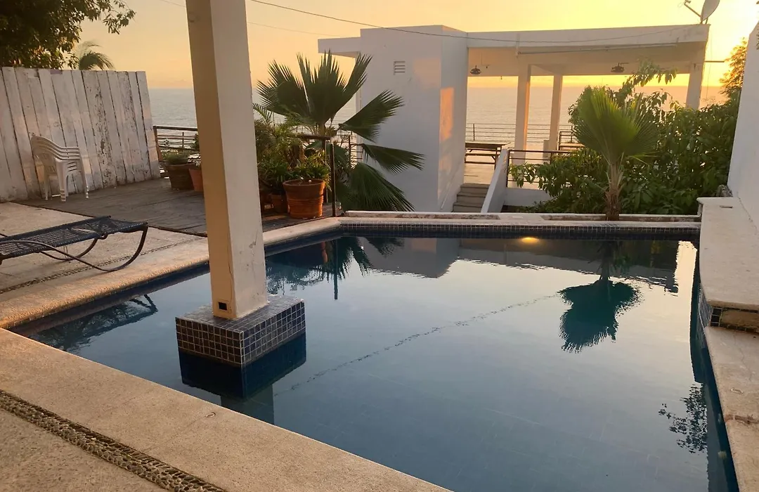 Cocos Camp (Adults Only)-1
