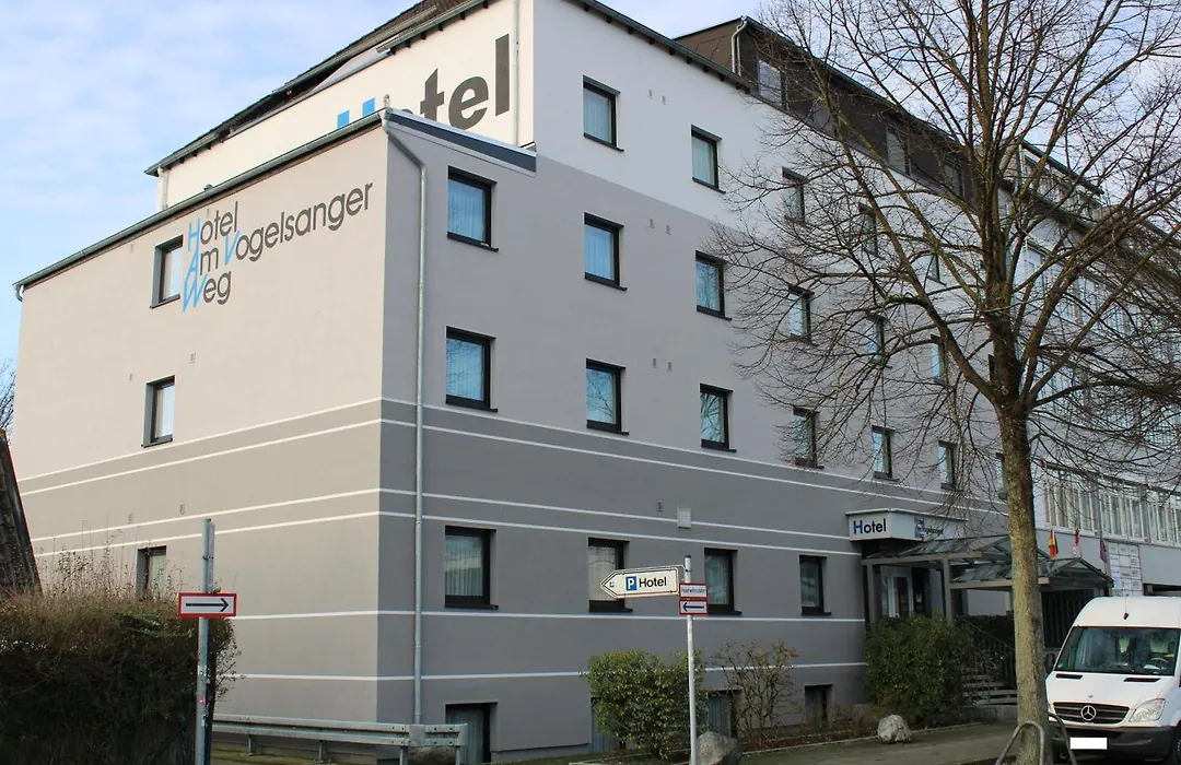 Hotel Am Vogelsanger Weg-1