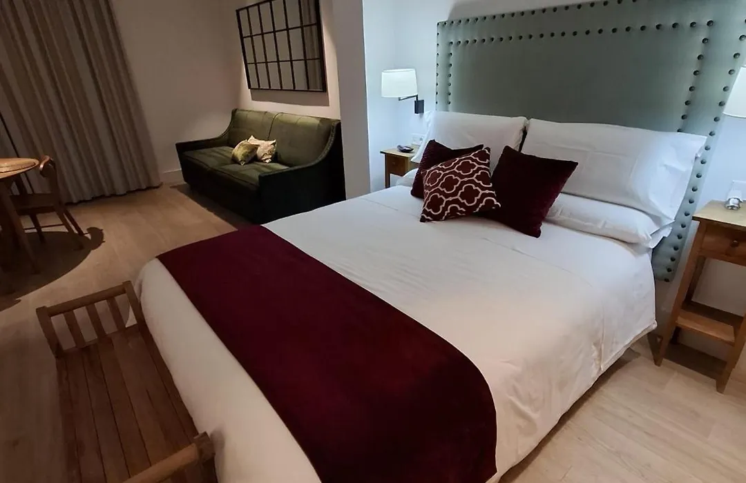 Apartamentos Turísticos La Plaza Chipiona-1