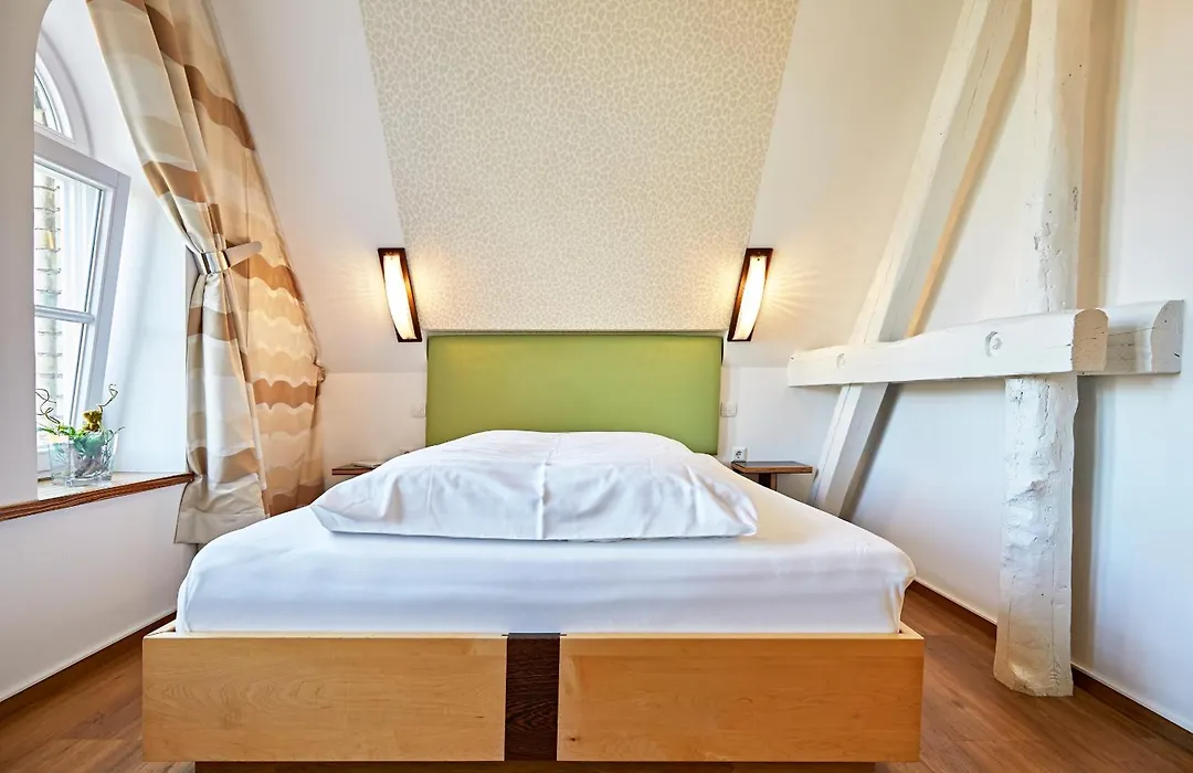 Hotel Zur Wartburg-1