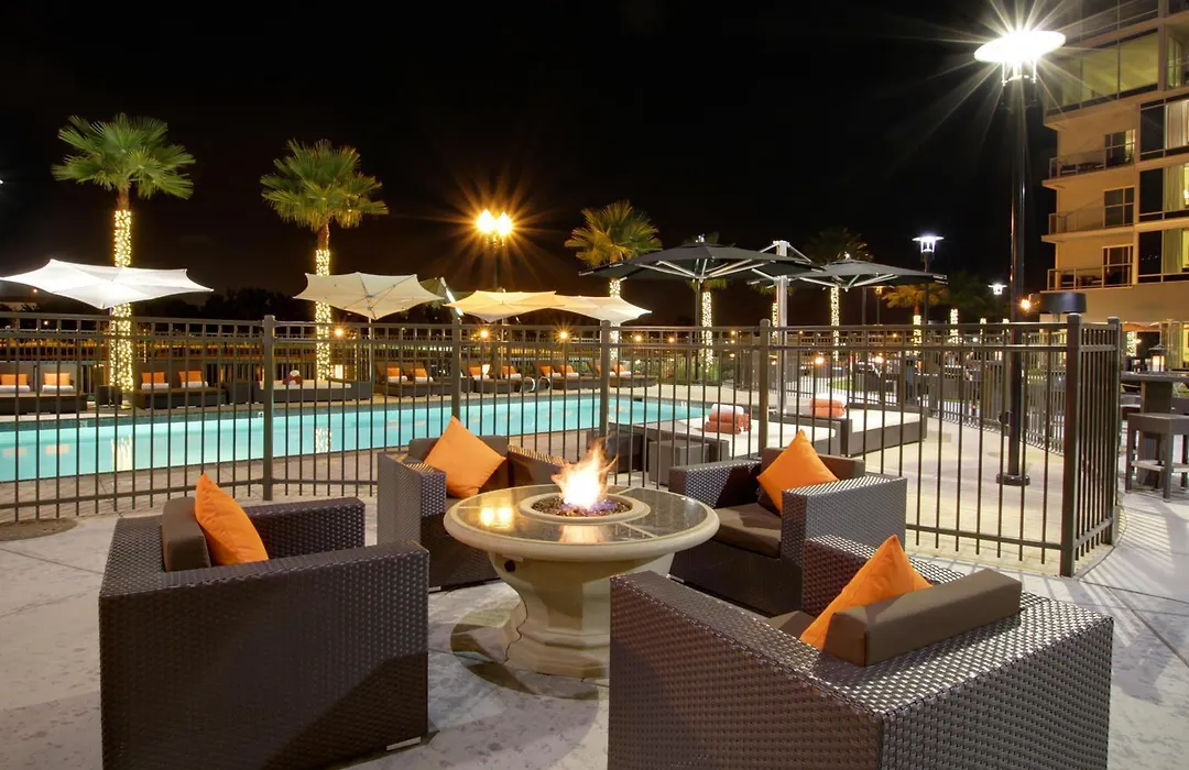 University Plaza Waterfront Hotel-1