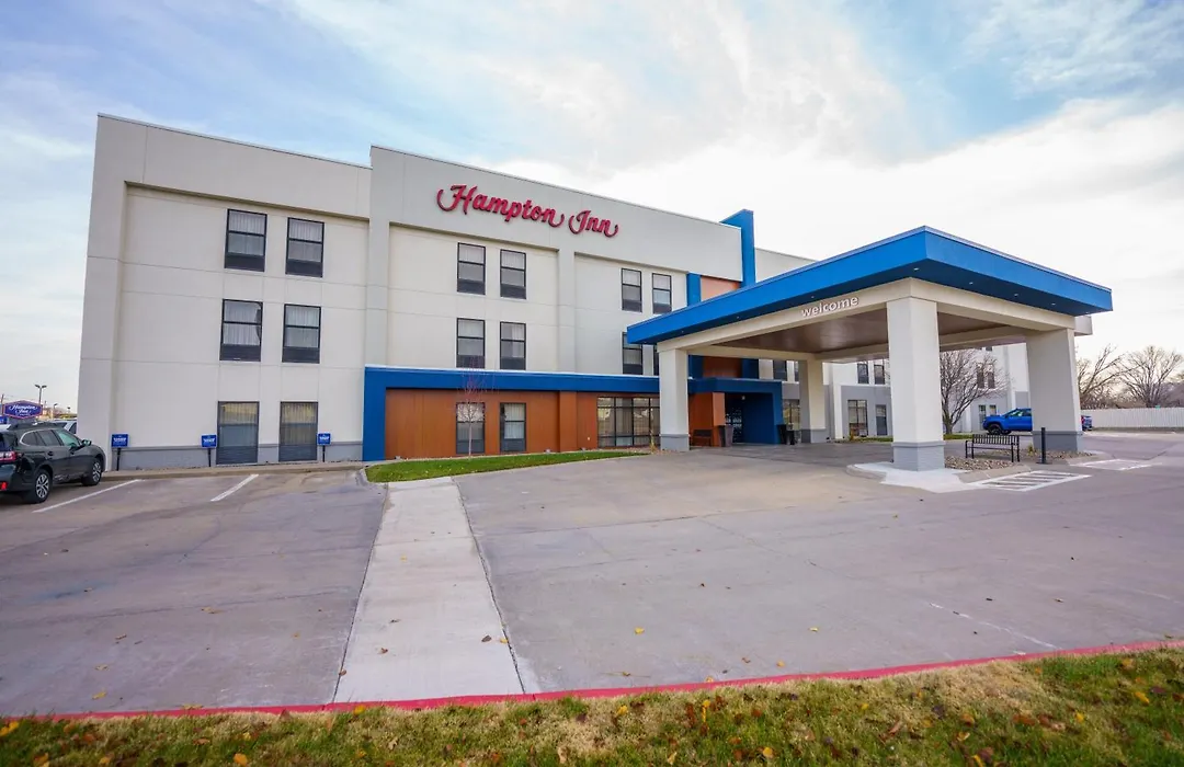 Hampton Inn Hutchinson-1