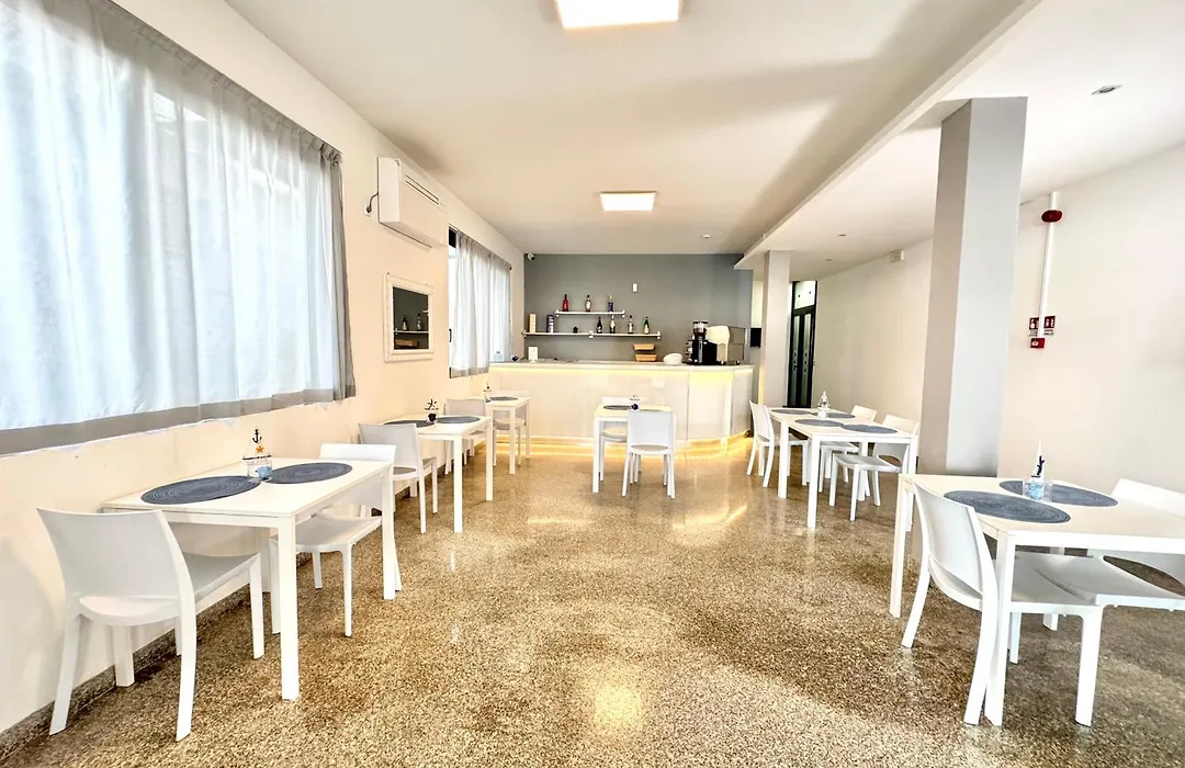 Hotel The Sea - 3 minuti dalla spiaggia-1