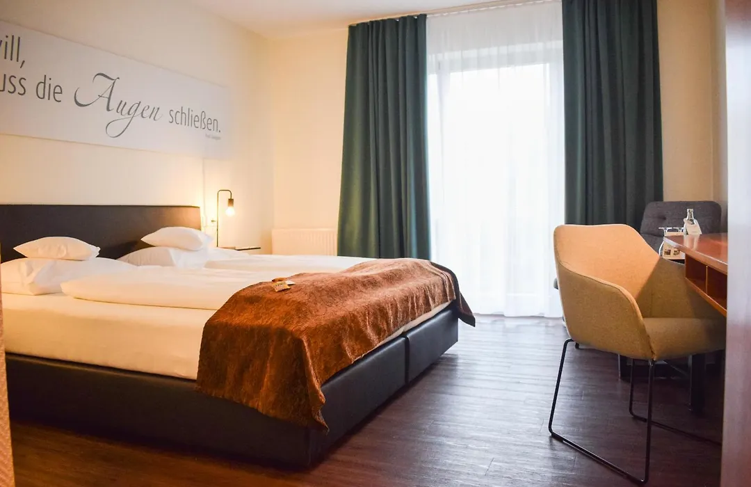 Landhotel Rügheim-1