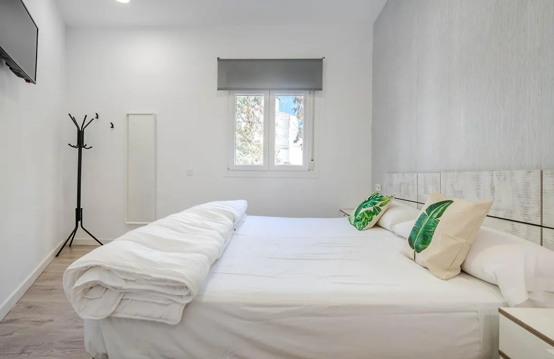 Bf Rooms Almeria Centro-1