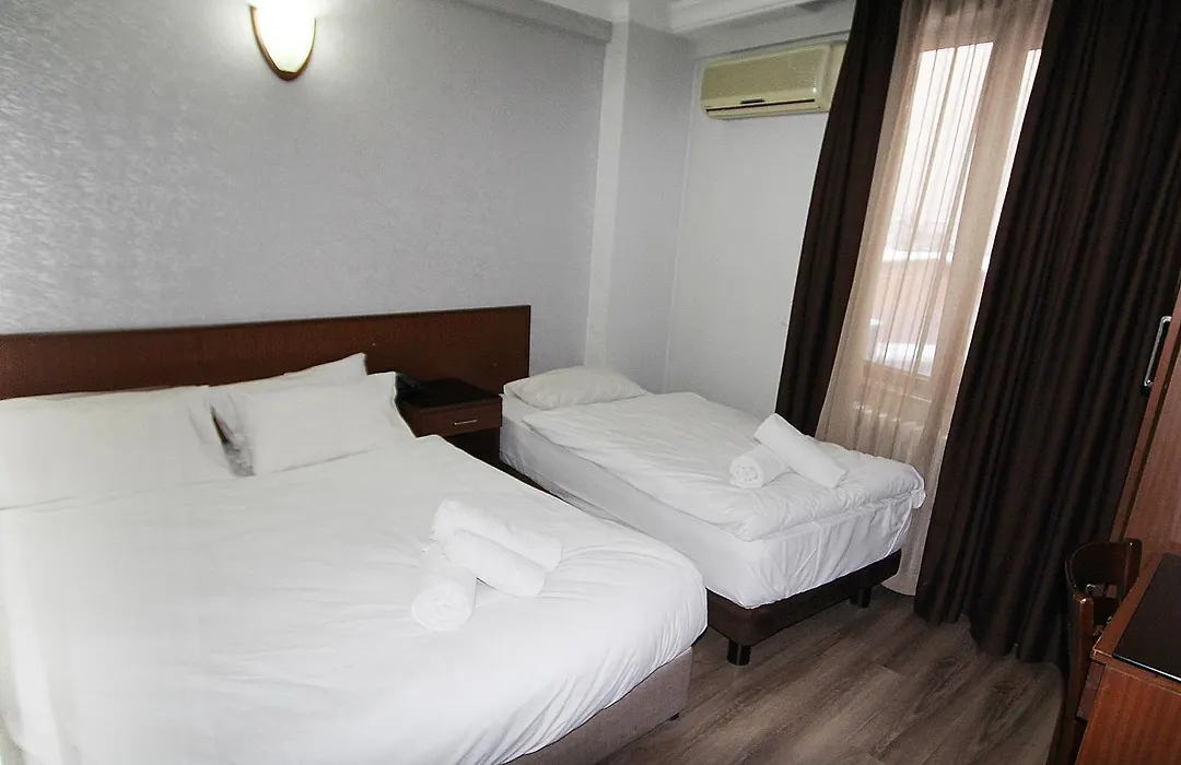 Lyon Hotel Istanbul-1
