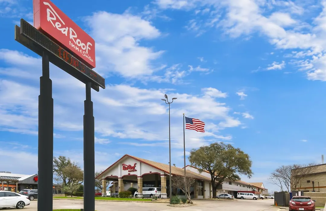 Red Roof Inn & Suites Irving - Dfw Airport South-1