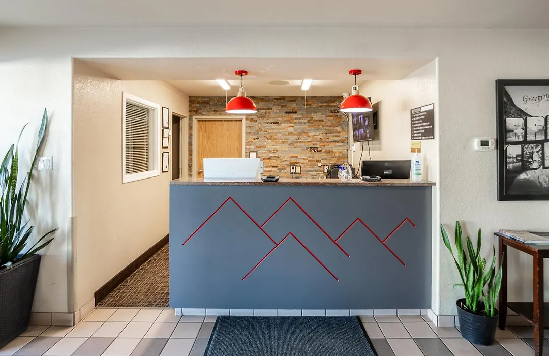 Ramada By Wyndham Cranbrook-1