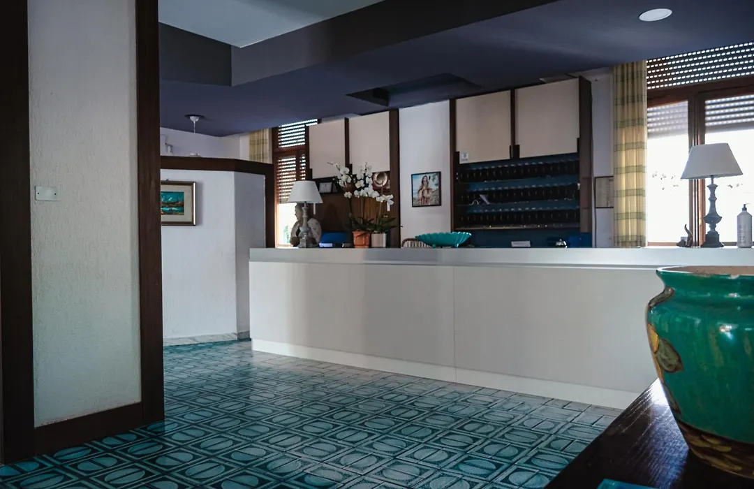 Hotel Mediterraneo-1