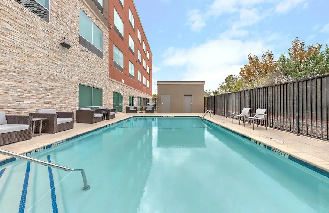 Holiday Inn Express & Suites Austin Airport East By Ihg-1